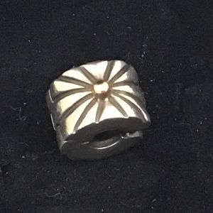 Pandora two tone sunburst clip